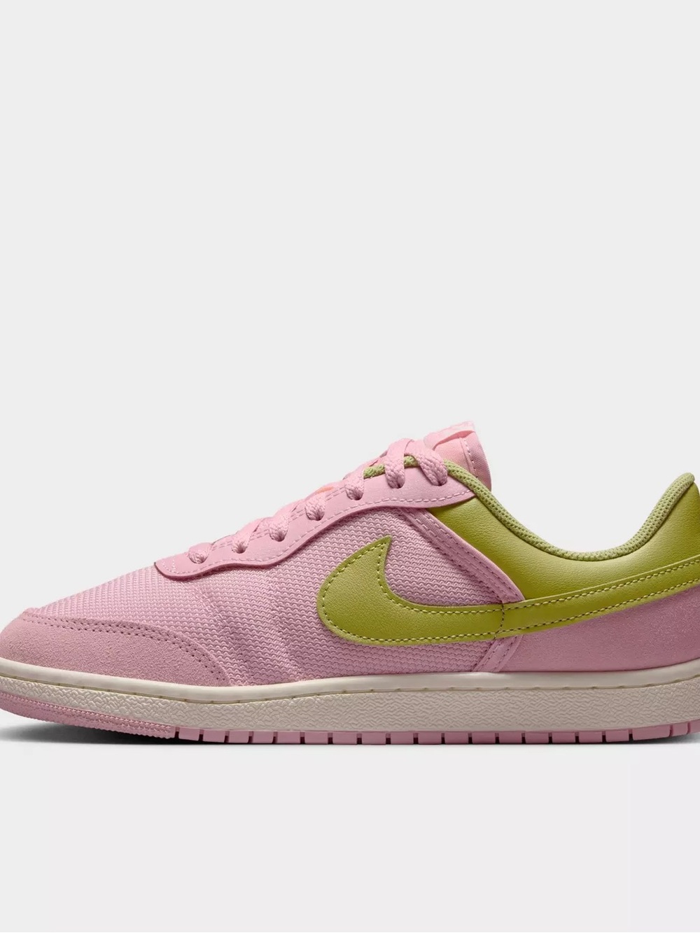 Women’s Air Jordan Skyline Low